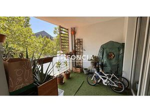 MARSEILLE - JOLIETTE - APPARTEMENT T3 de 66m² TERRASSE PARKING ASCENSEUR