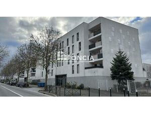 Appartement orienté sud  proche gare de Creteil-Pompadour