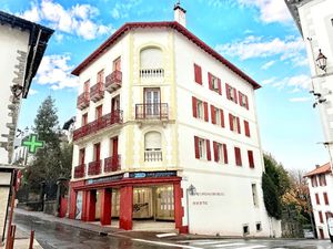 LOCAL COMMERCIAL/ PROFESSIONNEL DE 70M2 COEUR DE VILLE