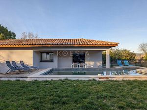 Maison contemporaine meublée avec piscine - Lac du Salagou