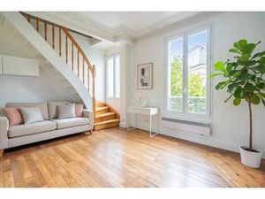 Duplex dernier étage 4 pièces  102 m² sol  RER A à 5 min