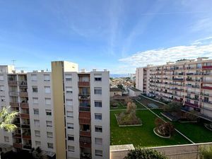 3 pièces - Terrasse - Garage