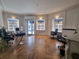 Locaux à Vendre - 50m² - Trocadéro / Paul Doumer