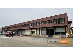 Local d'activités de 1351m²