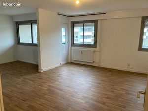A louer F3 refait à neuf proche centre Chalon /Saone