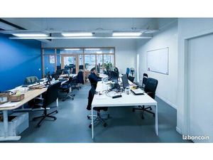 Bureaux startup - Open space privé 55m2 - Locaux entreprise 10 à 15 postes - Clichy 3500
