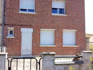 Maison avec garageetjardin a louer