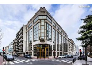 Lot de 3 grands box stationnement ou stockage levallois perret