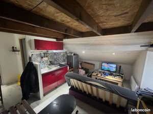 Charmant studio sous les toits