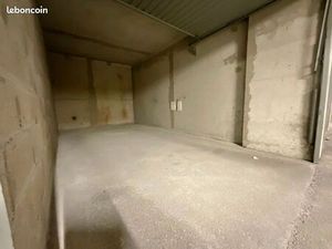 Garage centre-ville à louer - Courte ou longue durée