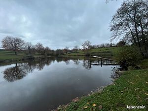Etang de 7 800 m2