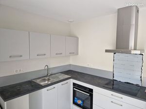 Appartement récent T2 Chaponnay centre avec une grande terrasse