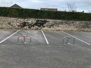 Place de parking proche place Madeleine et gare de Beaune