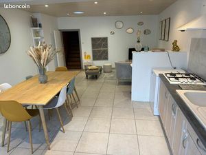 Location meublée - Appartement duplex avec véranda – Mouilleron-le-Captif