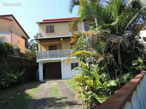 Maison Villa meublée  Le Tampon 12ème