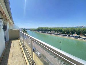 Vente Appartement 4 pièces à Trouville-sur-Mer (14360) : à vendre 4 pièces / 140m² Trouvil