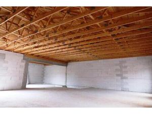 Immeuble neuf de 394 m²  commerces et logements