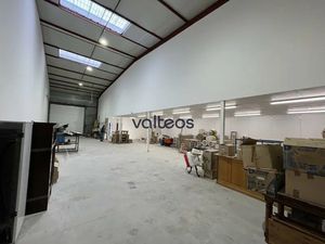 Activité et bureaux A LOUER