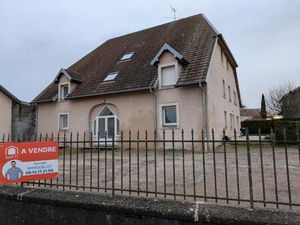Spécial investisseur   joli immeuble de 6 appartements rénovés à 11 min de BESANCON