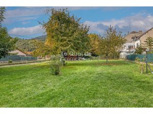 A VENDRE : TERRAIN DE 606 m²