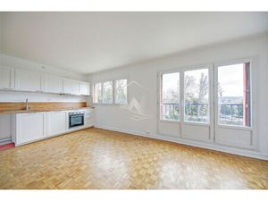 APPARTEMENT 2 CHAMBRES ET 1 BUREAU 60.28 m2