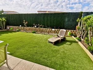 Appartement de type 3 avec jardin et stationement