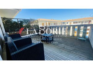 Studio Traversant 30 m2 avec terrasse - Avignon Intra Muros