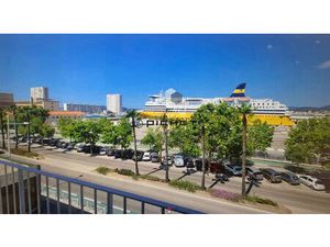 Toulon Port Marchand | T2 de 75 m² avec balcon vue mer Possibilité T3