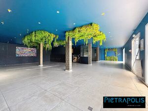 Bâtiment Commercial ou de Bureaux à Craponne de 430m2