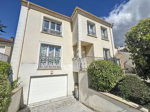 Belle Maison 7 Pièces - 265 m²