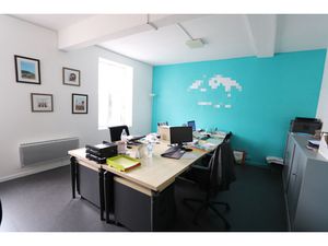 Bureaux 0 pièces 23 m² à louer saint-jean-le-blanc 45650 ? | ERA Immobilier