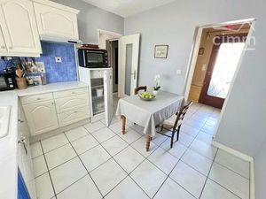 Maison de 4 pièces de luxe en vente à Dampierre-en-Burly  Centre