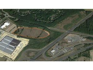 Location entrepôt / local d'activités ST JEAN DE LINIERES 28 300 m²