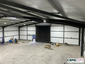 Location local d'activités NARROSSE 678 m²