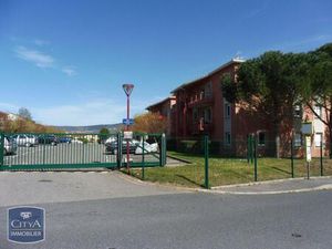 Location Appartement 2 pièces 48m² MILLAU 12100