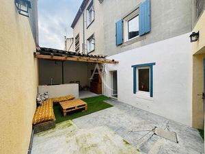 Maison rénovée proche CARCASSONNE avec extérieur
