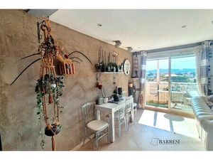 T3 Traversant avec Vue Mer - Quartier Calme et Verdoyant