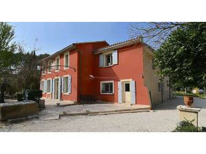 Maison de luxe à vendre à Carpentras : 520 000€ | 270m²