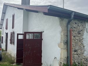 FERME AVEC POTENTIEL