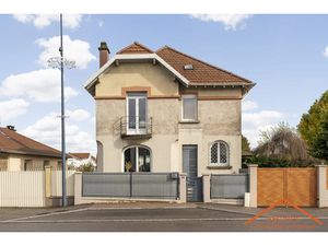 Vente maison 5 pièces 97 m² à Golbey (88190)  225 000 €