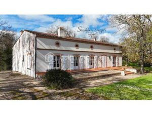 Maison de 366 m² à Muret