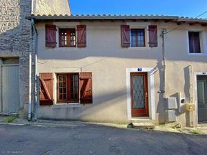 Petite maison de 2 chambres à Ruffec – idéal pied-à-terre ou investissement locatif