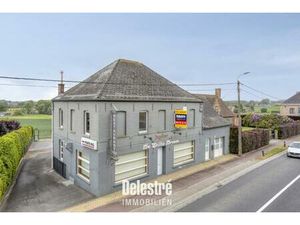 Gebouw gemengd gebruik te koop in Lierde