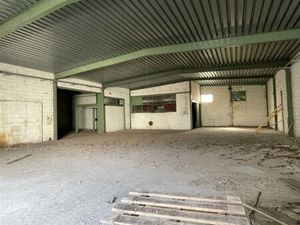 Industrieel gebouw te koop in Wevelgem