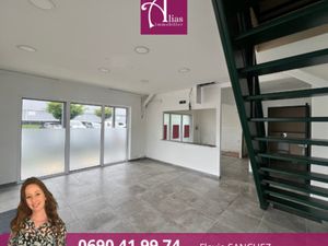 À louer - Local commercial RDC 60m2 Galeries Houelbourg - Ja