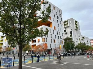 Appartement à vendre 2 pièces 4807 m² - Évry-Courcouronnes (91) - 157 000€