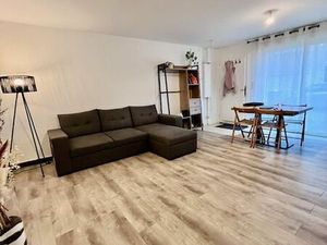 Location appartement 1 pièce 46 m² à Sainte-Savine (10300)