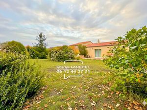 Vente maison 5 pièces 108 m² Ruffec (16700)