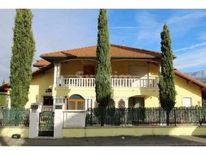 Exclusivité – Grande Propriété avec 4 Appartements – Aux Portes de Genève