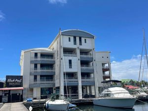 Immeuble à vendre SAINT FRANCOIS 22 pièce(s) 1323m2 3 328 000€